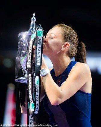 Agnieszka Radwanska wins Singapore