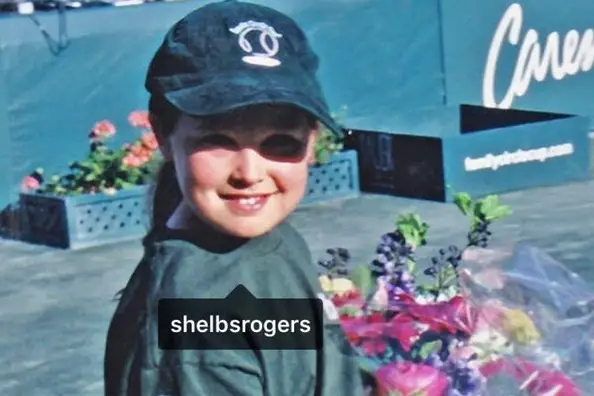Shelby Rogers ball kid