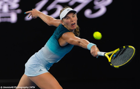 Caroline Wozniacki successfully kicks off Australian Open title - Women's