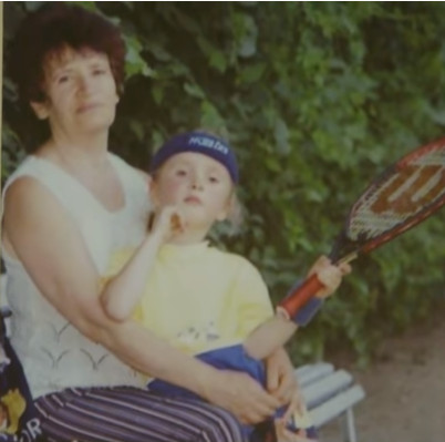 Elina Svitolina childhood racquet photo