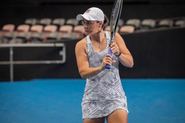 Doctor in de filosofie test Maken Ashleigh Barty, Shelby Rogers present Fila tennis outfits for Australian  Open 2022 - Women's Tennis Blog