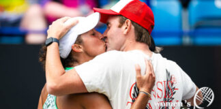 Madison Keys kisses fiance Bjorn Fratangelo after winning the Eastbourne final.