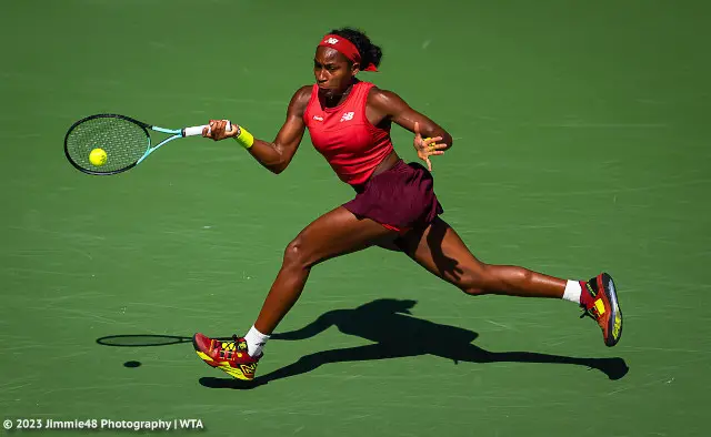Coco Gauff's red New Balance outfit at the US Open