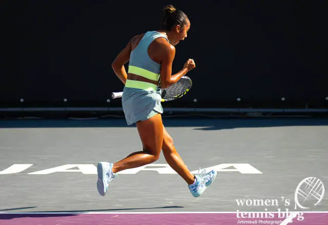 Leylah Fernandez during a match at the Guadalajara Open Akron