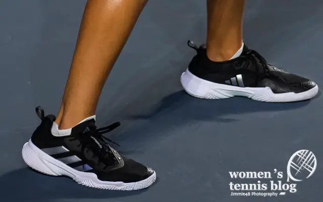 Jessica Pegula's black Adidas Barricade tennis shoes at the 2023 WTA Finals