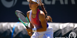 Julia Stusek in On tennis apparel