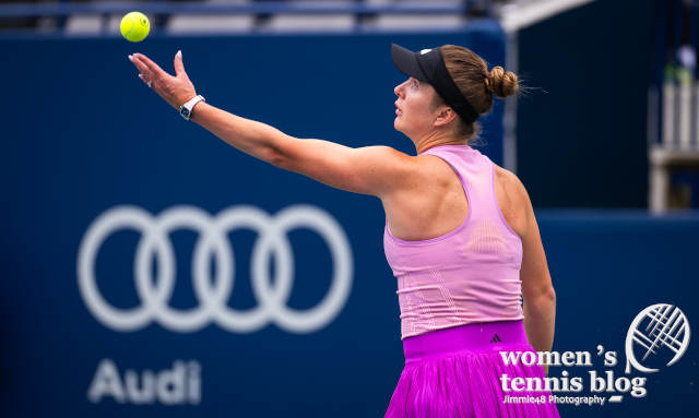 Elina Svitolina's purple Adidas outfit in Toronto