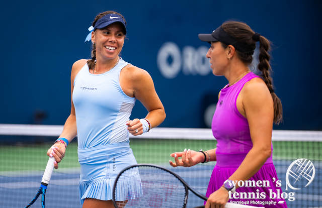 Jessica Pegula and Giuliana Olmos playing doubles in Toronto