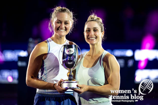 Erin Routliffe of New Zealand & Gabriela Dabrowski of Canada pose with their champions trophy after the doubles final of the 2024 WTA Finals Riyadh tennis tournament
