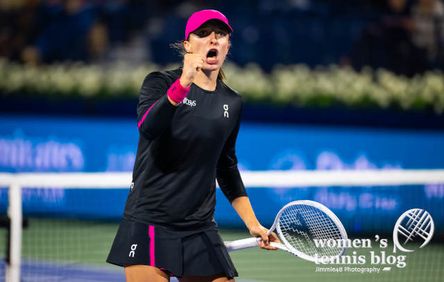 Iga Swiatek playing Dubai 2024