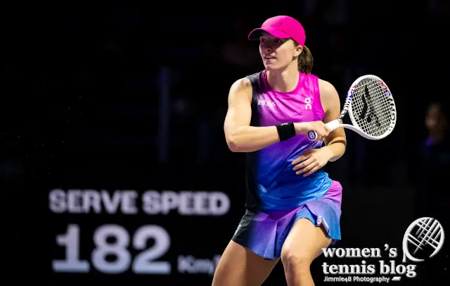 Iga Swiatek in her On outfit at the WTA Finals in Riyadh