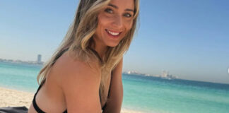 Paula Badosa at Dubai beach