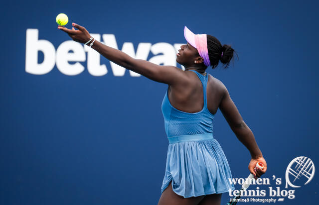 Victoria Mboko in Wilson dress at the Miami Open