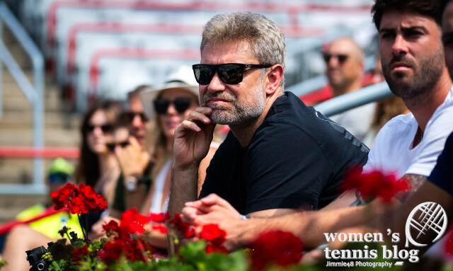 Tomasz Wiktorowski watching Naomi Osaka in Canada