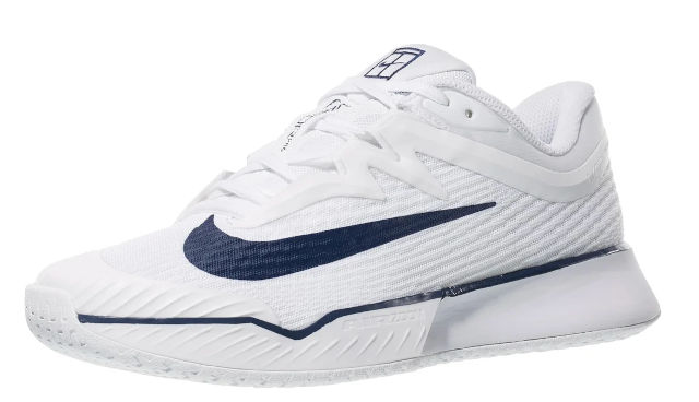 Amanda Anisimova's tennis shoe
