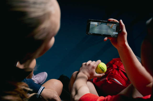 AI-powered gear reviews enter tennis