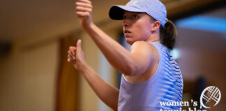 Defending champ Swiatek in tears after tough Wimbledon R1 win over Townsend Iga Swiatek