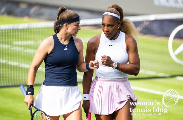 Serena Williams and Karolina Muchova