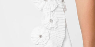 Naomi Osaka’s Wimbledon dress blooms with floral appliqué embellishments