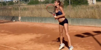 30 weeks pregnant, Camila Giorgi smashes it on the clay court in black micro shorts and top