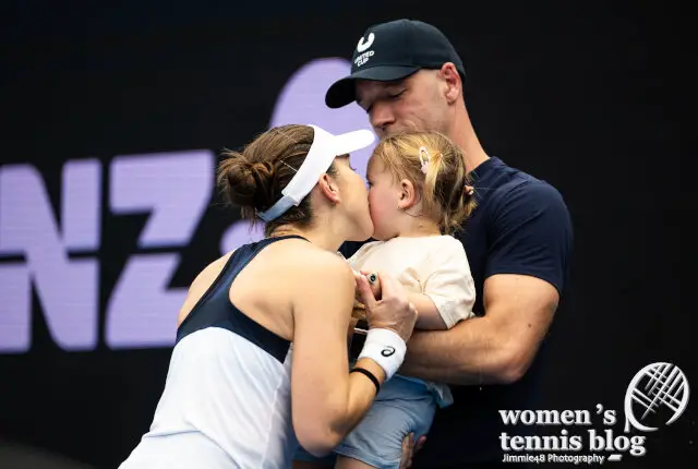 Belinda Bencic during practice with daughter Bella and partner Martin Hromkovic at the 2026 United Cup